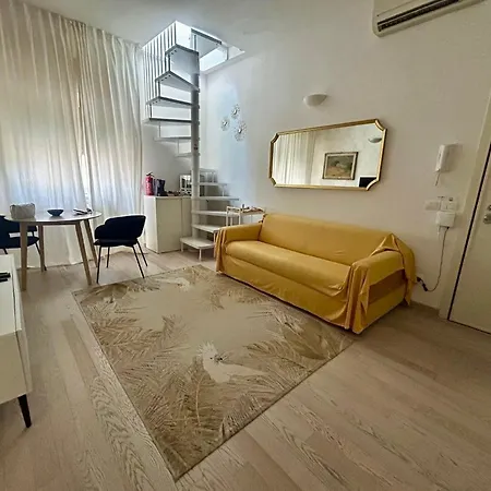 Rooftop-marinacentro-unique-beach-fun-smart-loveapt-train-park