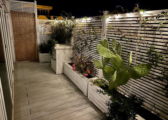 Rooftop-marinacentro-unique-beach-fun-smart-loveapt-train-park *