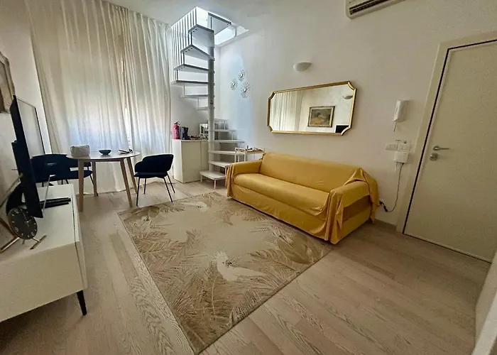 Rooftop-marinacentro-unique-beach-fun-smart-loveapt-train-park